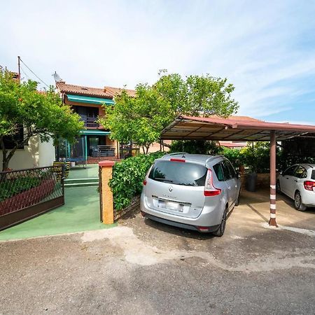 1 Bedroom Amazing Apartment In Peruški エクステリア 写真