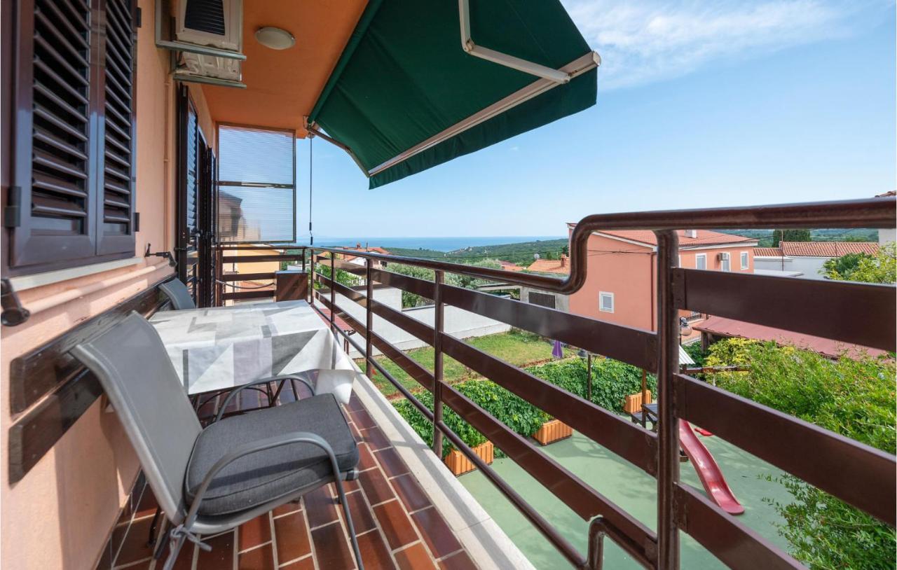 1 Bedroom Amazing Apartment In Peruški エクステリア 写真